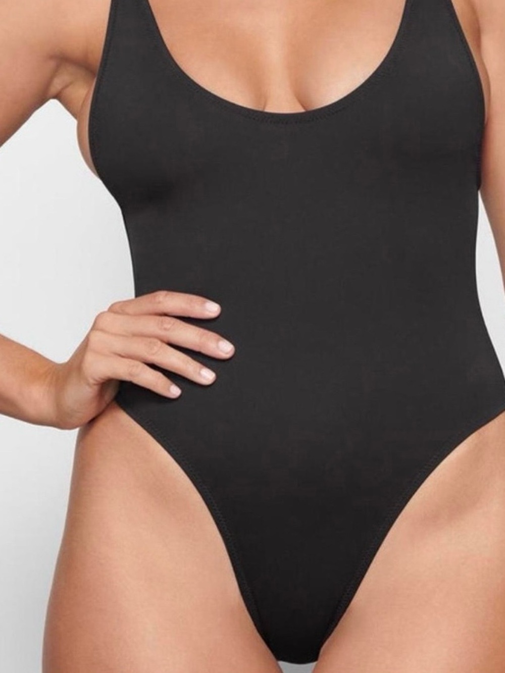 NWT SKIMS Signature Swim Scoop Neck One
Piece Swimsuit